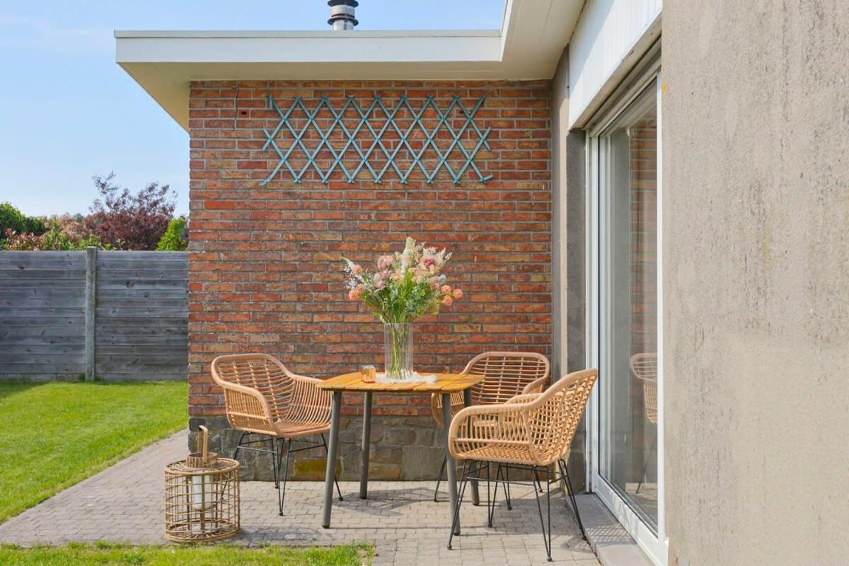 Huswell - Bungalow With Garden At 5 Minutes From The Beach Villa De Haan Eksteriør billede